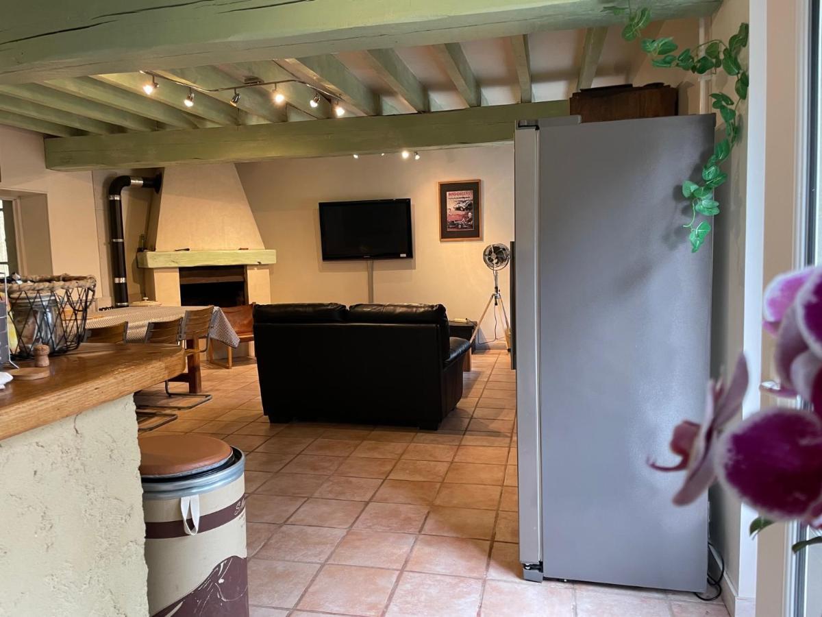 Ferme Gite Equestre En Charente Confolens Eksteriør billede